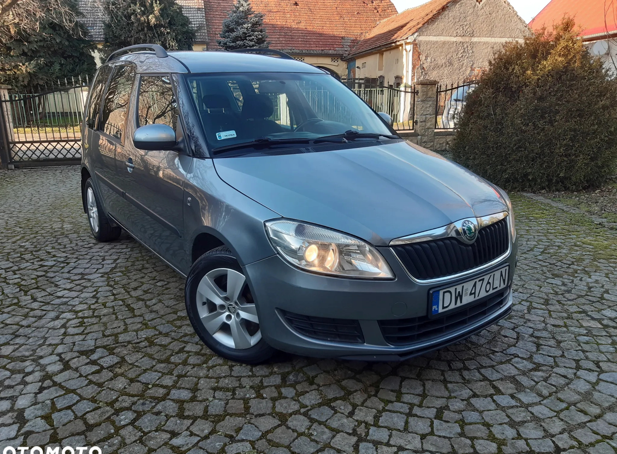 Skoda Roomster cena 17800 przebieg: 199000, rok produkcji 2011 z Paczków małe 497